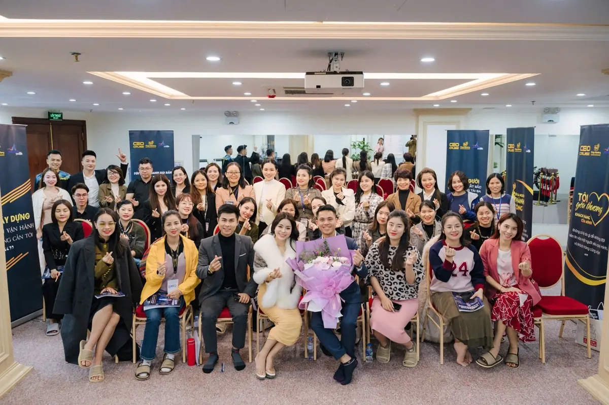 Học viên tri ân Cương